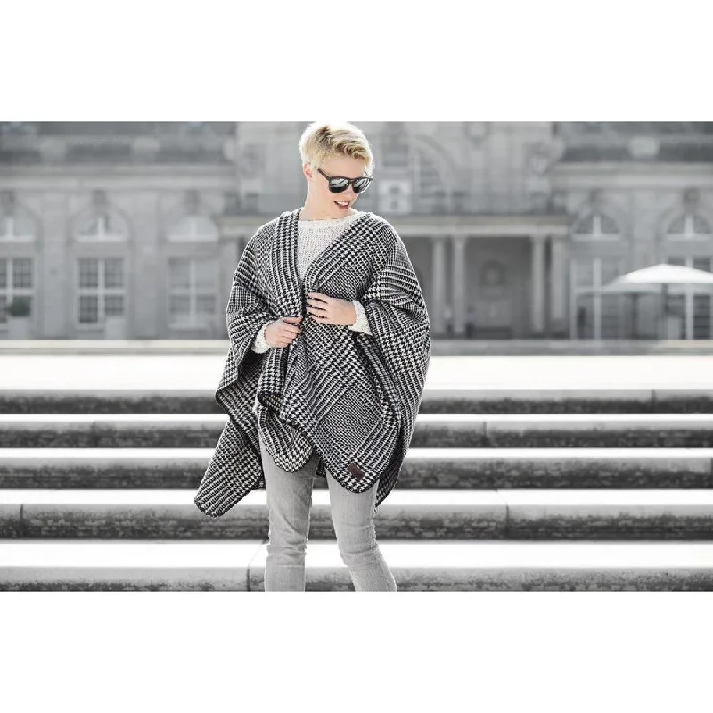 Chenille blankets with a thick and fuzzy textureChenille blankets with a thick and fuzzy textureIBENA Pure Cotton Houndstooth Blanket Poncho Chenille blankets with a thick and fuzzy textureChenille blankets with a thick and fuzzy textureIBENA Pure Cotton Houndstooth Blanket Poncho