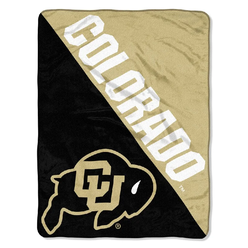 Cotton blankets for breathability and a lightweight feelCotton blankets for breathability and a lightweight feelCOL 659 Colorado Halftone Micro Throw
