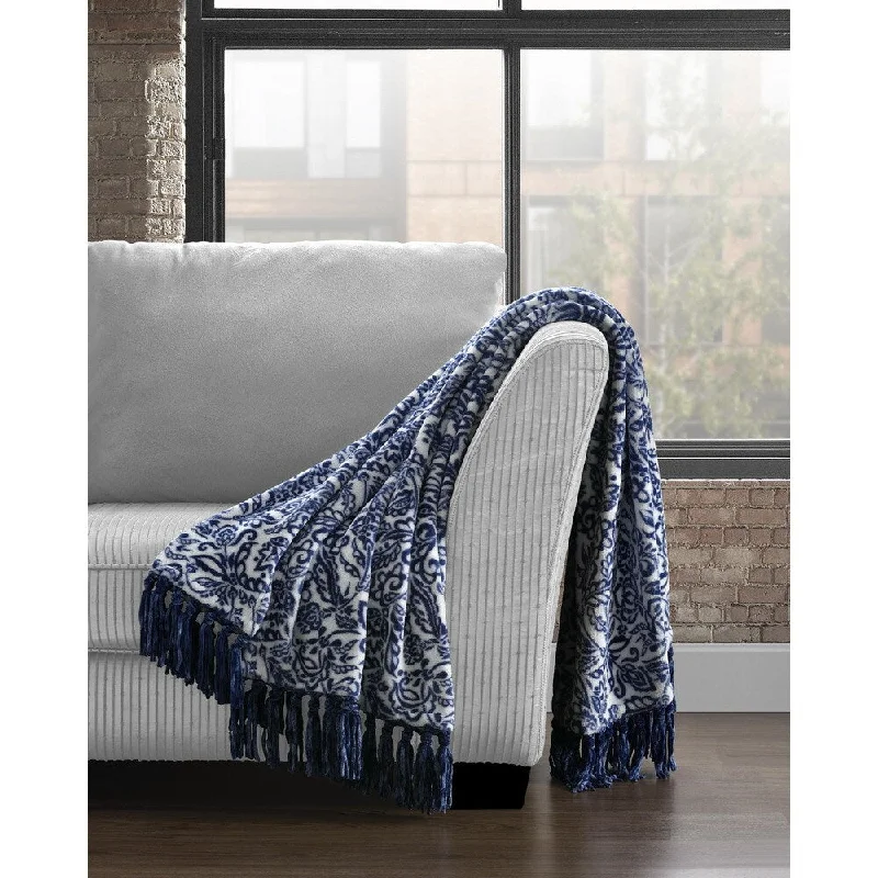 Linen blankets with a rustic and textured lookLinen blankets with a rustic and textured lookSoft Plush Damask Printed Throw with Fringe Linen blankets with a rustic and textured lookLinen blankets with a rustic and textured lookSoft Plush Damask Printed Throw with Fringe