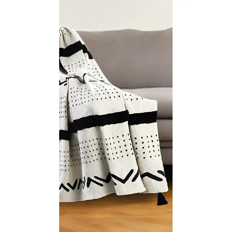 Wool blankets with natural warmth and insulationWool blankets with natural warmth and insulation60" X 50" Black and White Woven Cotton Striped Throw Blanket with Tassels Wool blankets with natural warmth and insulationWool blankets with natural warmth and insulation60" X 50" Black and White Woven Cotton Striped Throw Blanket with Tassels