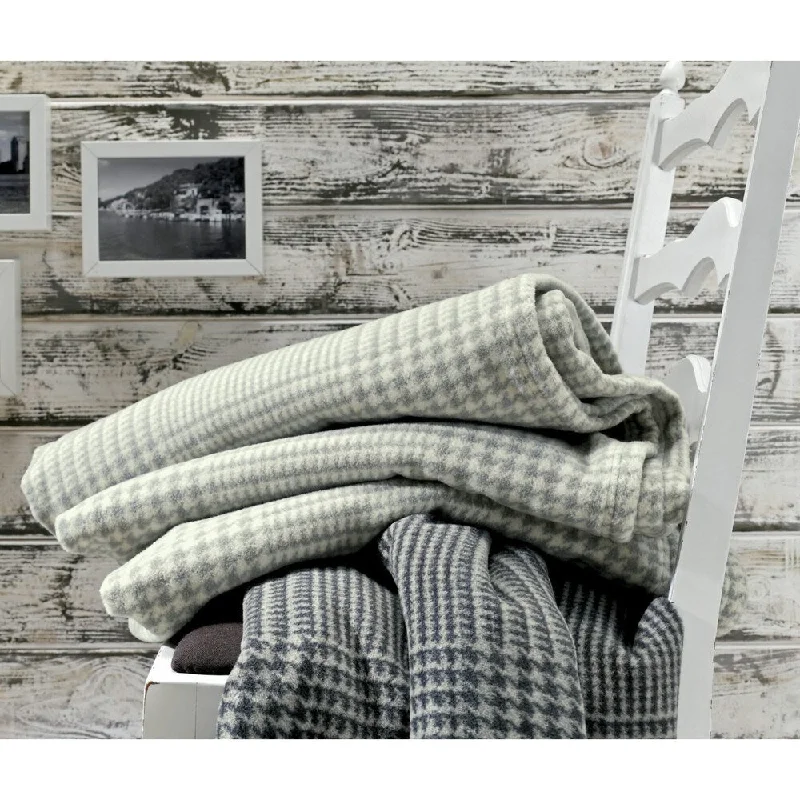 Silk blankets with a smooth and elegant touchSilk blankets with a smooth and elegant touchDeluxe Cotton Wool Glen Plaid Oversized Throw Silk blankets with a smooth and elegant touchSilk blankets with a smooth and elegant touchDeluxe Cotton Wool Glen Plaid Oversized Throw
