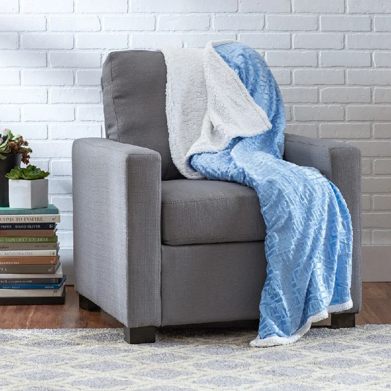 Silk blankets with a smooth and elegant touchSilk blankets with a smooth and elegant touchTextured Geometric Sherpa Throw Silk blankets with a smooth and elegant touchSilk blankets with a smooth and elegant touchTextured Geometric Sherpa Throw