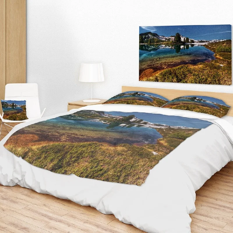 Mohair blankets with a unique sheen and softnessMohair blankets with a unique sheen and softnessDesignart 'Curving Mountain Lake Shore' Landscape Fleece Throw Blanket Mohair blankets with a unique sheen and softnessMohair blankets with a unique sheen and softnessDesignart 'Curving Mountain Lake Shore' Landscape Fleece Throw Blanket