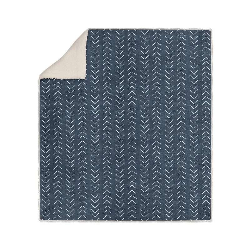 Mohair blankets with a unique sheen and softnessMohair blankets with a unique sheen and softnessMUDCLOTH BIG ARROWS NAVY Reversible Sherpa Throw By Kavka Designs Mohair blankets with a unique sheen and softnessMohair blankets with a unique sheen and softnessMUDCLOTH BIG ARROWS NAVY Reversible Sherpa Throw By Kavka Designs