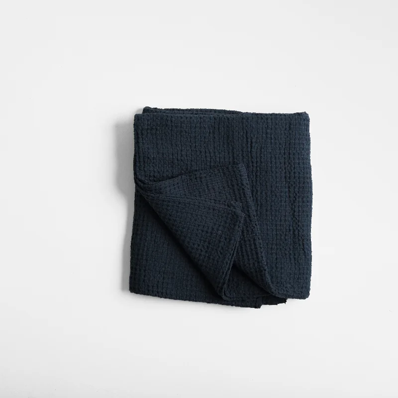 Alpaca wool blankets for a hypoallergenic and warm optionAlpaca wool blankets for a hypoallergenic and warm optionSlate Blue Linen Waffle Blanket Alpaca wool blankets for a hypoallergenic and warm optionAlpaca wool blankets for a hypoallergenic and warm optionSlate Blue Linen Waffle Blanket
