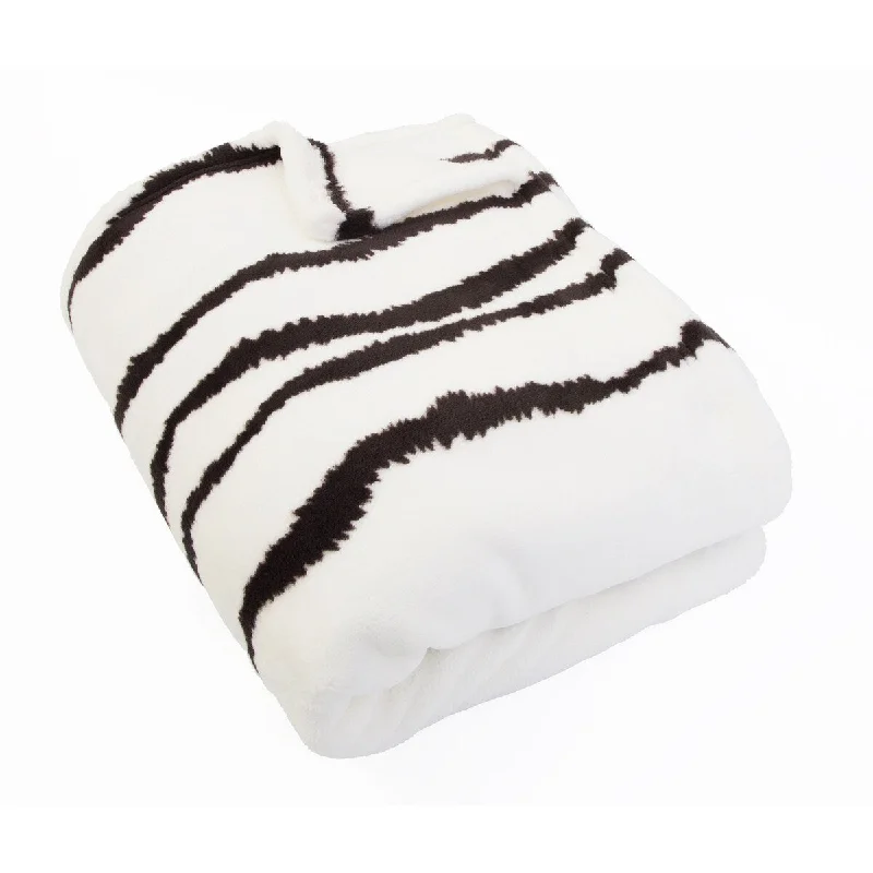 Silk blankets with a smooth and elegant touchSilk blankets with a smooth and elegant touch50x70 Fincher Printed Loft Fleece Decorative Throw Silk blankets with a smooth and elegant touchSilk blankets with a smooth and elegant touch50x70 Fincher Printed Loft Fleece Decorative Throw