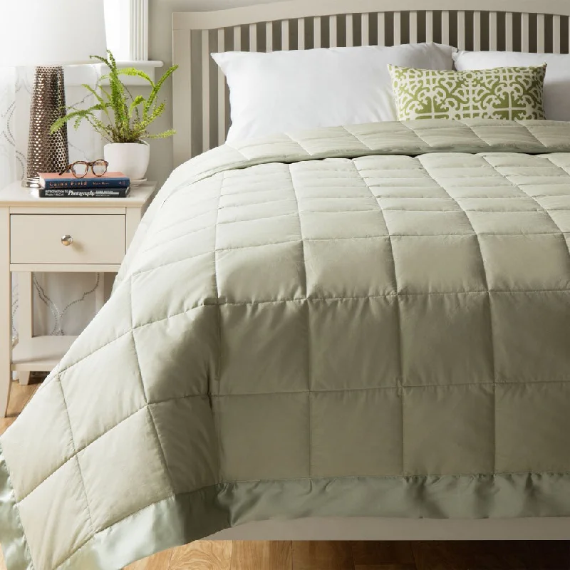 Queen - size blankets for standard - sized bedsQueen - size blankets for standard - sized bedsEuropean Heritage Luxury White Goose Down Blanket Queen - size blankets for standard - sized bedsQueen - size blankets for standard - sized bedsEuropean Heritage Luxury White Goose Down Blanket
