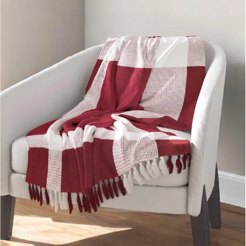 Chenille blankets with a thick and fuzzy textureChenille blankets with a thick and fuzzy texture50" X 60" Red Woven Cotton Checkered Throw Blanket with Fringe Chenille blankets with a thick and fuzzy textureChenille blankets with a thick and fuzzy texture50" X 60" Red Woven Cotton Checkered Throw Blanket with Fringe