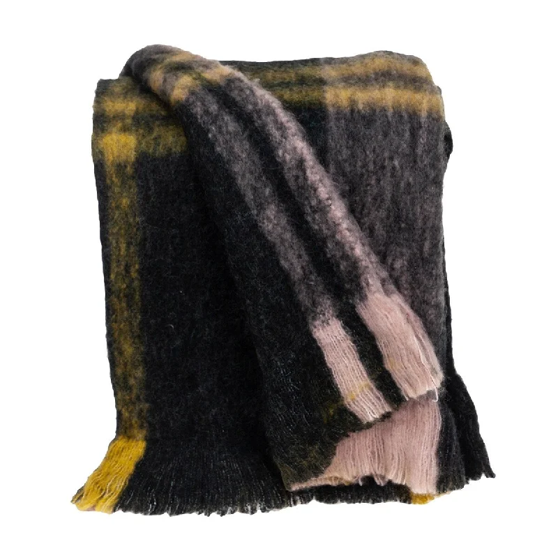 Silk blankets with a smooth and elegant touchSilk blankets with a smooth and elegant touchHomeroots Parkland Collection CabiNO Lodge Multi 52" x 67" WOVEN HANDLOOM Throw Silk blankets with a smooth and elegant touchSilk blankets with a smooth and elegant touchHomeroots Parkland Collection CabiNO Lodge Multi 52" x 67" WOVEN HANDLOOM Throw