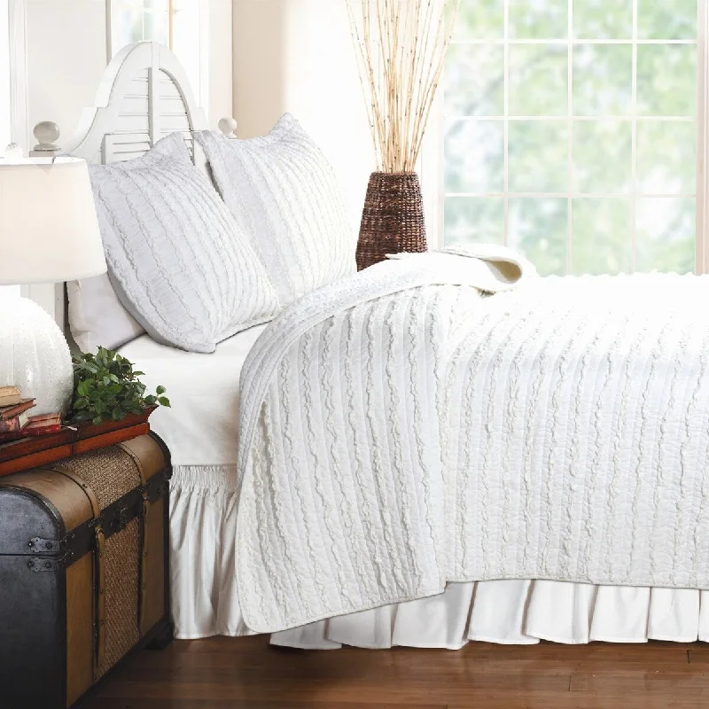 Cotton blankets for breathability and a lightweight feelCotton blankets for breathability and a lightweight feelDaily Boutik Twin Oversized 3-Piece Quilt Set White 100% Cotton Ruffles Pre-Washed Cotton blankets for breathability and a lightweight feelCotton blankets for breathability and a lightweight feelDaily Boutik Twin Oversized 3-Piece Quilt Set White 100% Cotton Ruffles Pre-Washed