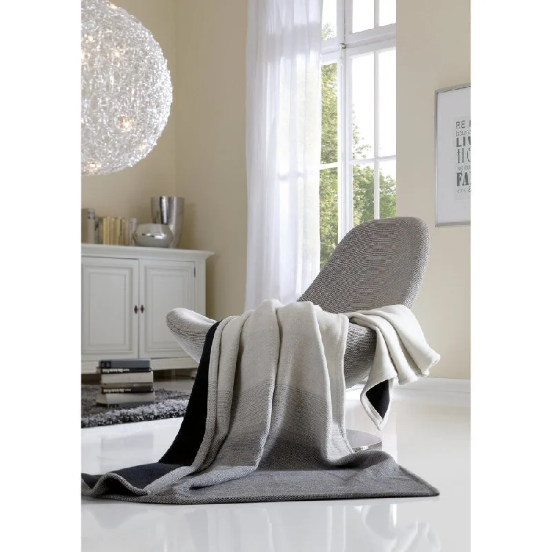 Wool blankets with natural warmth and insulationWool blankets with natural warmth and insulationIBENA Sorrento Reversible Striae Oversized Throw Wool blankets with natural warmth and insulationWool blankets with natural warmth and insulationIBENA Sorrento Reversible Striae Oversized Throw