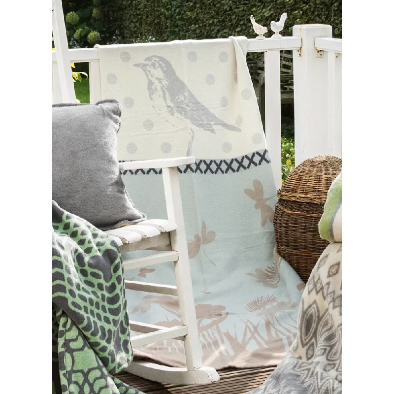 Acrylic blankets for a soft and affordable alternativeAcrylic blankets for a soft and affordable alternativeIBENA Cotton Pure Butterfly Field Oversized Throw