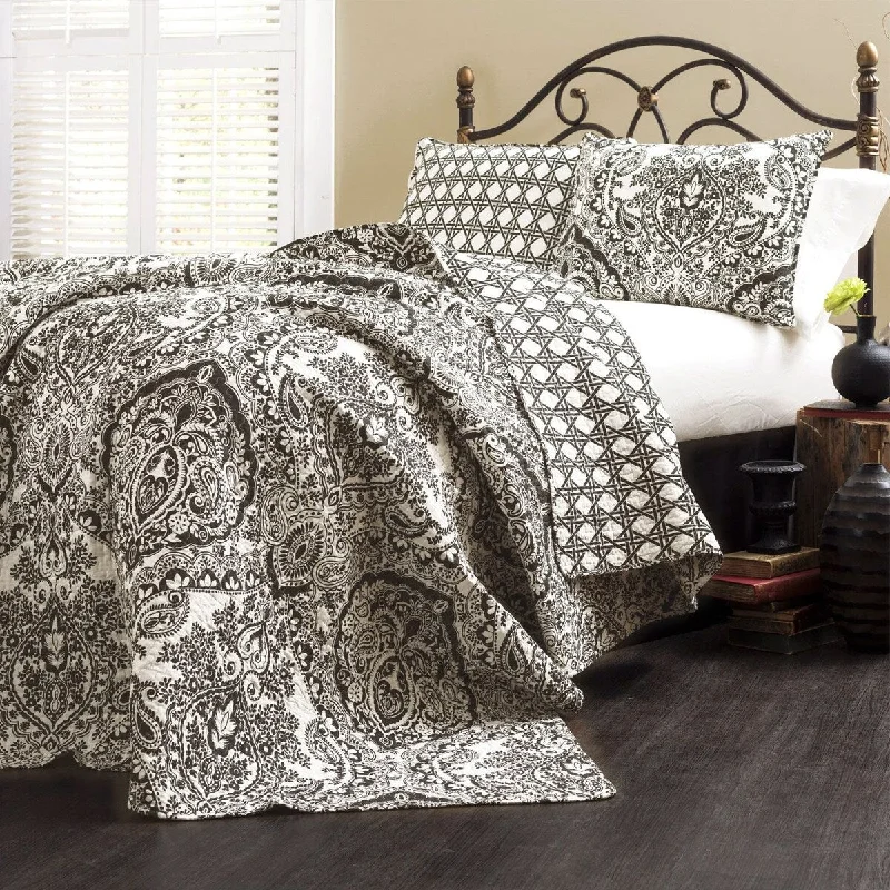 Alpaca wool blankets for a hypoallergenic and warm optionAlpaca wool blankets for a hypoallergenic and warm optionDaily Boutik Queen size 3-Piece Quilt Set 100-Percent Cotton in Charcoal Damask Alpaca wool blankets for a hypoallergenic and warm optionAlpaca wool blankets for a hypoallergenic and warm optionDaily Boutik Queen size 3-Piece Quilt Set 100-Percent Cotton in Charcoal Damask