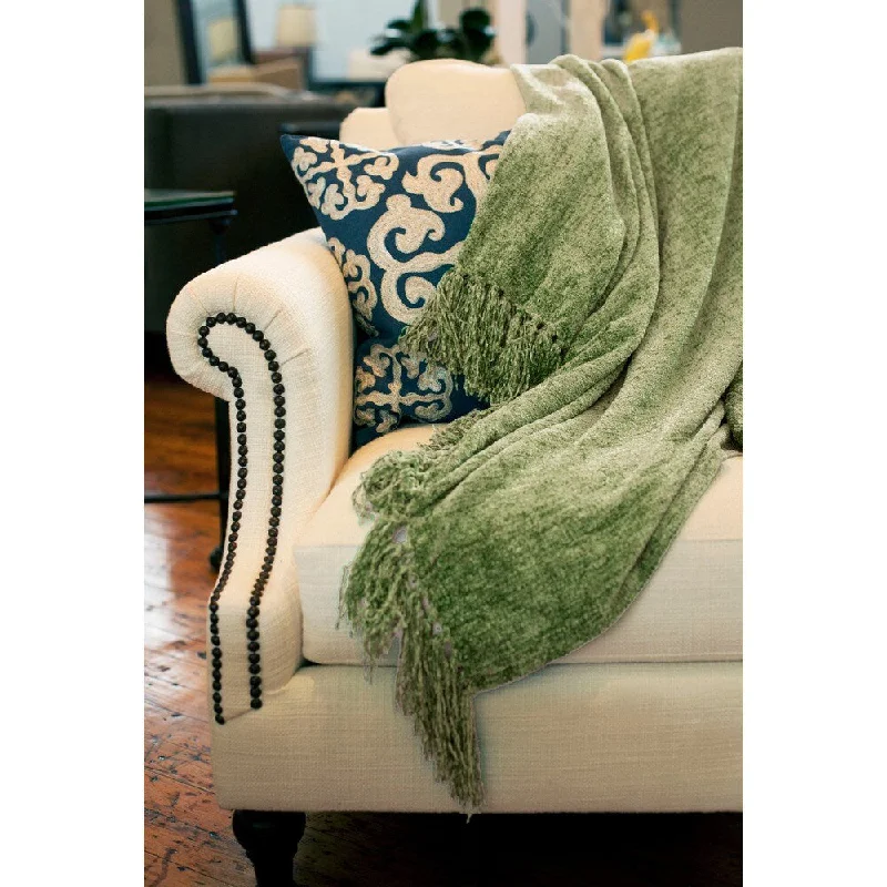 Fleece blankets for a cozy and plush textureFleece blankets for a cozy and plush textureSusan Luxury Basil Chenille Throw with Fringe Fleece blankets for a cozy and plush textureFleece blankets for a cozy and plush textureSusan Luxury Basil Chenille Throw with Fringe