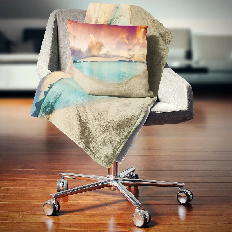 Mohair blankets with a unique sheen and softnessMohair blankets with a unique sheen and softnessDesignart 'Tropical Colorful Sunset with Pond' Landscape Fleece Throw Blanket Mohair blankets with a unique sheen and softnessMohair blankets with a unique sheen and softnessDesignart 'Tropical Colorful Sunset with Pond' Landscape Fleece Throw Blanket