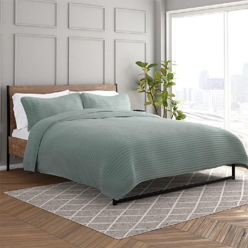 Linen blankets with a rustic and textured lookLinen blankets with a rustic and textured lookFull/Queen Lightweight Quilted Coverlet Set Stripe Eucalyptus Linen blankets with a rustic and textured lookLinen blankets with a rustic and textured lookFull/Queen Lightweight Quilted Coverlet Set Stripe Eucalyptus