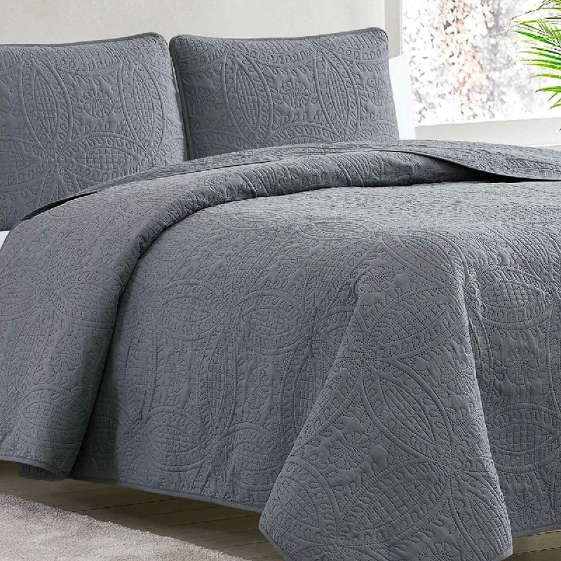 Linen blankets with a rustic and textured lookLinen blankets with a rustic and textured look3 Piece Bedset Quilt King Size Gray Linen blankets with a rustic and textured lookLinen blankets with a rustic and textured look3 Piece Bedset Quilt King Size Gray