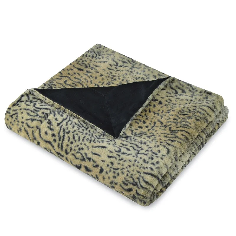 Linen blankets with a rustic and textured lookLinen blankets with a rustic and textured lookLynx Faux Fur Throw - Multi
