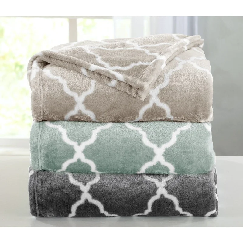 Alpaca wool blankets for a hypoallergenic and warm optionAlpaca wool blankets for a hypoallergenic and warm optionLattice Scroll Design Ultra Velvet Plush Fleece Luxury Blanket Alpaca wool blankets for a hypoallergenic and warm optionAlpaca wool blankets for a hypoallergenic and warm optionLattice Scroll Design Ultra Velvet Plush Fleece Luxury Blanket