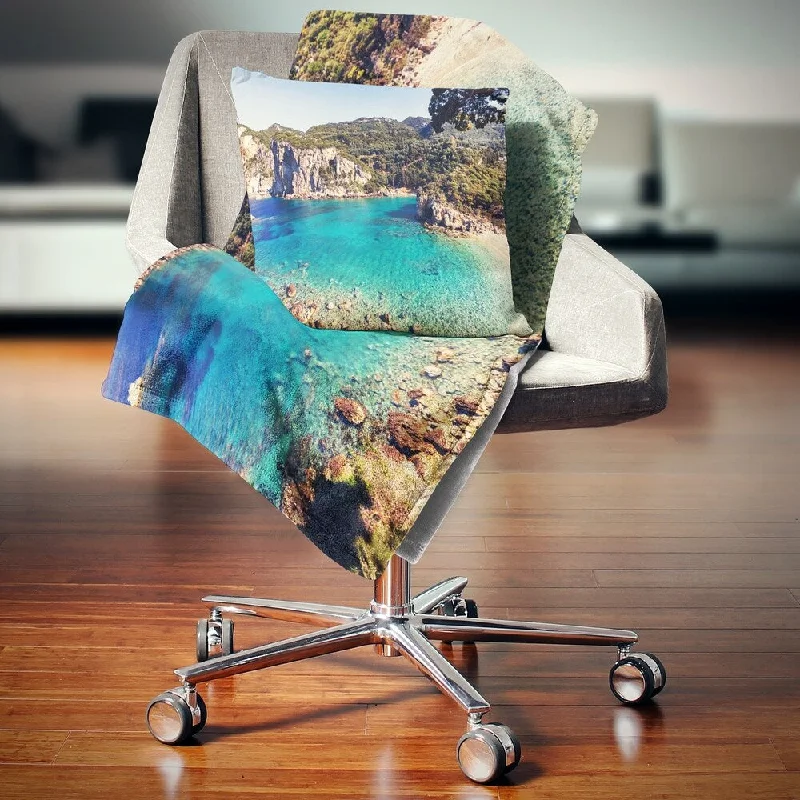 Microfiber blankets that are durable and easy to care forMicrofiber blankets that are durable and easy to care forDesignart 'Rocky Beach with Turquoise Water' Beach Photo Throw Blanket Microfiber blankets that are durable and easy to care forMicrofiber blankets that are durable and easy to care forDesignart 'Rocky Beach with Turquoise Water' Beach Photo Throw Blanket