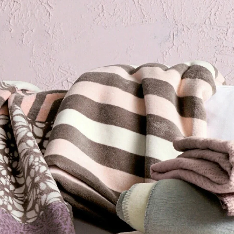 Queen - size blankets for standard - sized bedsQueen - size blankets for standard - sized bedsIBENA Powder Pink Striped Oversized Throw Queen - size blankets for standard - sized bedsQueen - size blankets for standard - sized bedsIBENA Powder Pink Striped Oversized Throw