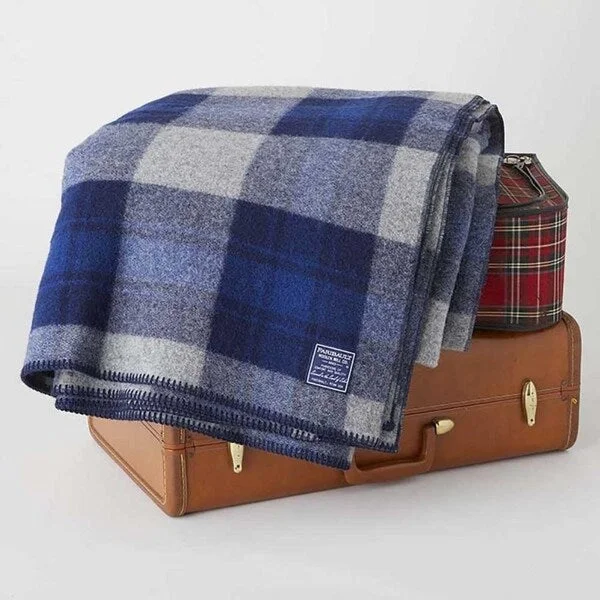 Alpaca wool blankets for a hypoallergenic and warm optionAlpaca wool blankets for a hypoallergenic and warm optionFaribault Defender Plaid Blanket Alpaca wool blankets for a hypoallergenic and warm optionAlpaca wool blankets for a hypoallergenic and warm optionFaribault Defender Plaid Blanket
