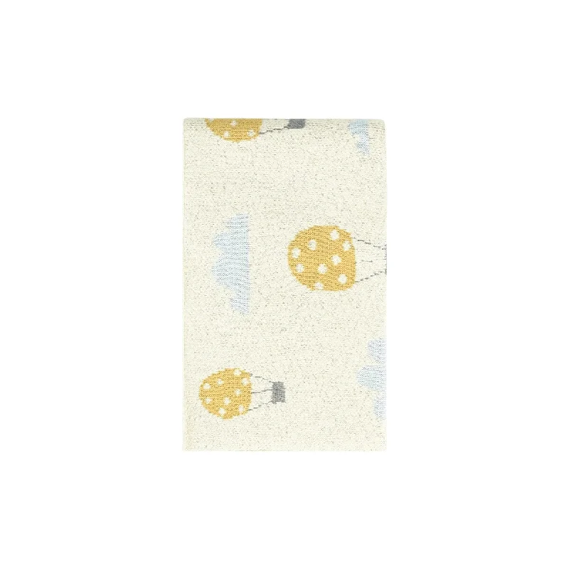 Fleece blankets for a cozy and plush textureFleece blankets for a cozy and plush texture40"L x 32"W Cotton Knit Baby Blanket with Hot Air Balloon Fleece blankets for a cozy and plush textureFleece blankets for a cozy and plush texture40"L x 32"W Cotton Knit Baby Blanket with Hot Air Balloon