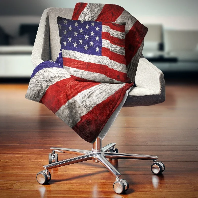 Silk blankets with a smooth and elegant touchSilk blankets with a smooth and elegant touchDesignart 'Large American Flag Watercolor' Abstract Throw Blanket Silk blankets with a smooth and elegant touchSilk blankets with a smooth and elegant touchDesignart 'Large American Flag Watercolor' Abstract Throw Blanket