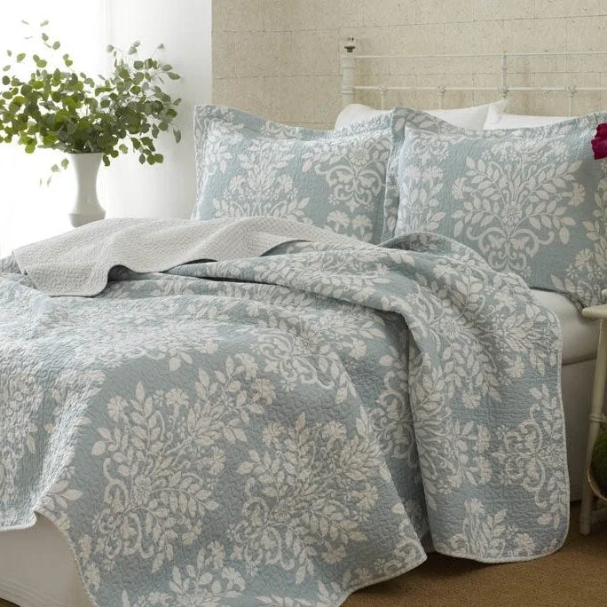 Queen - size blankets for standard - sized bedsQueen - size blankets for standard - sized bedsDaily Boutik 100% Cotton King size 3-Piece Coverlet Quilt Set in Blue White Floral Pattern Queen - size blankets for standard - sized bedsQueen - size blankets for standard - sized bedsDaily Boutik 100% Cotton King size 3-Piece Coverlet Quilt Set in Blue White Floral Pattern