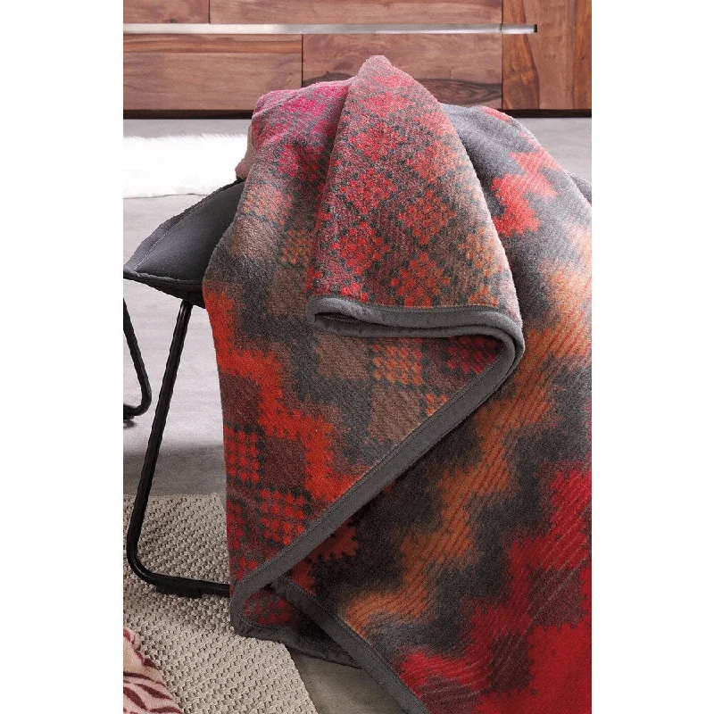 Rayon from bamboo blankets for a silky and breathable feelRayon from bamboo blankets for a silky and breathable feelIBENA Sorrento Vintage Zigzag Oversized Throw Blanket