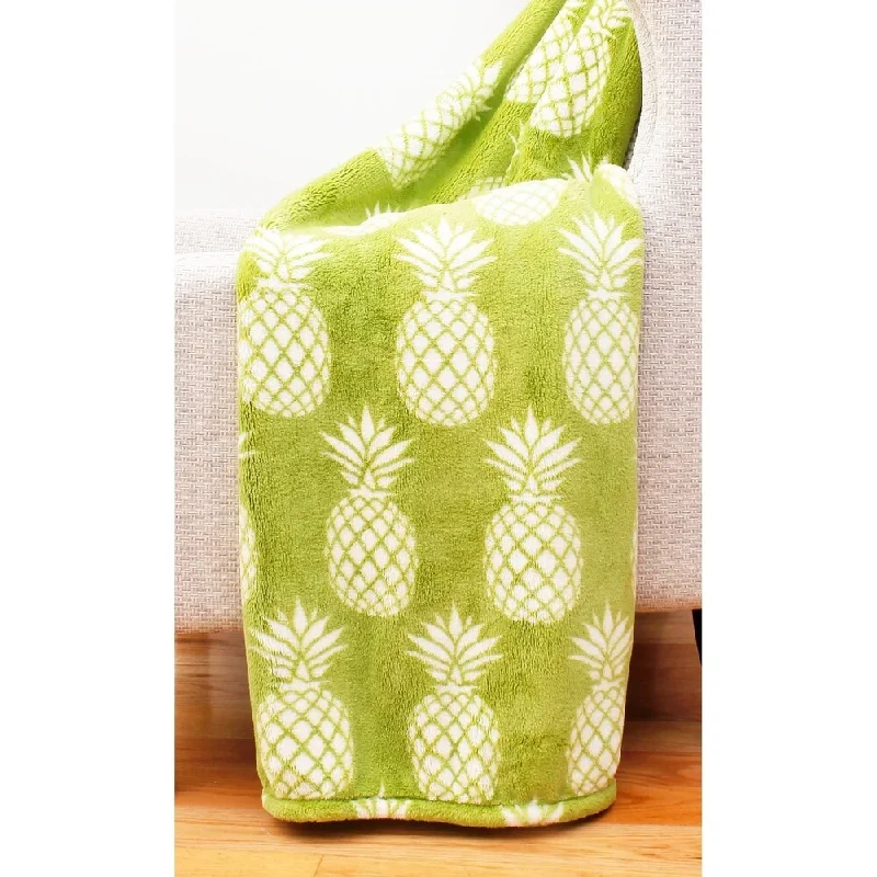 Recycled polyester blankets for an eco - conscious optionRecycled polyester blankets for an eco - conscious optionTHRO Fleece Pineapple Throw Recycled polyester blankets for an eco - conscious optionRecycled polyester blankets for an eco - conscious optionTHRO Fleece Pineapple Throw