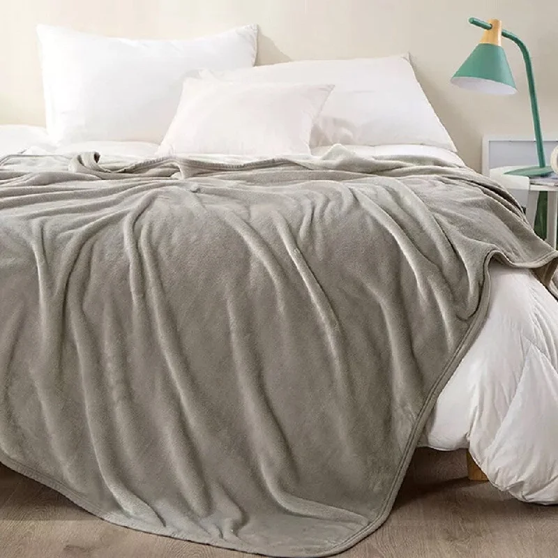 King - size blankets to cover large beds comfortablyKing - size blankets to cover large beds comfortably48'' x 72'' Crystal Velvet Cover Weighted Blankets Grey King - size blankets to cover large beds comfortablyKing - size blankets to cover large beds comfortably48'' x 72'' Crystal Velvet Cover Weighted Blankets Grey