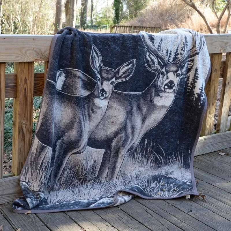 Chenille blankets with a thick and fuzzy textureChenille blankets with a thick and fuzzy textureIBENA Sorrento Stag Jacquard Woven Throw Blanket Chenille blankets with a thick and fuzzy textureChenille blankets with a thick and fuzzy textureIBENA Sorrento Stag Jacquard Woven Throw Blanket