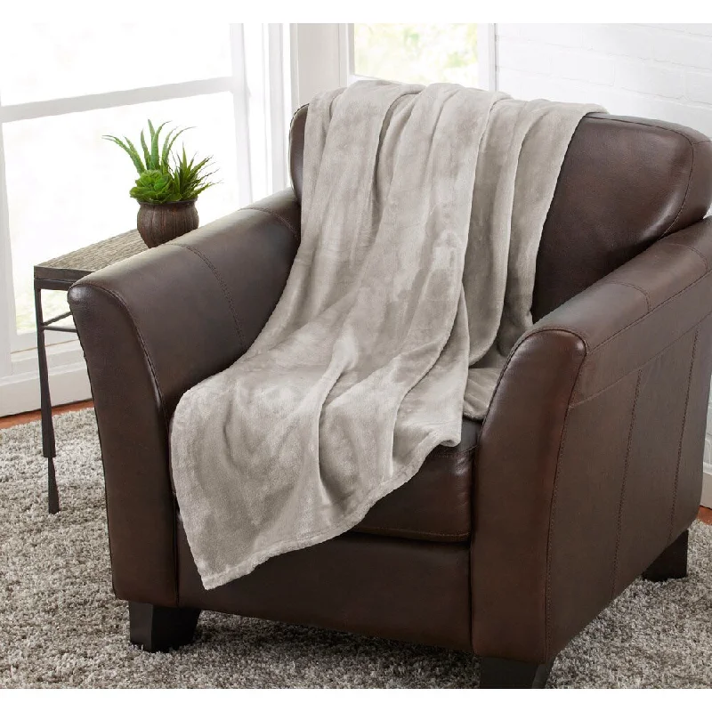 Queen - size blankets for standard - sized bedsQueen - size blankets for standard - sized bedsHome Fashion Designs Darcy Collection Ultra Velvet Plush Luxury Throw Blanket in Solid Colors Queen - size blankets for standard - sized bedsQueen - size blankets for standard - sized bedsHome Fashion Designs Darcy Collection Ultra Velvet Plush Luxury Throw Blanket in Solid Colors
