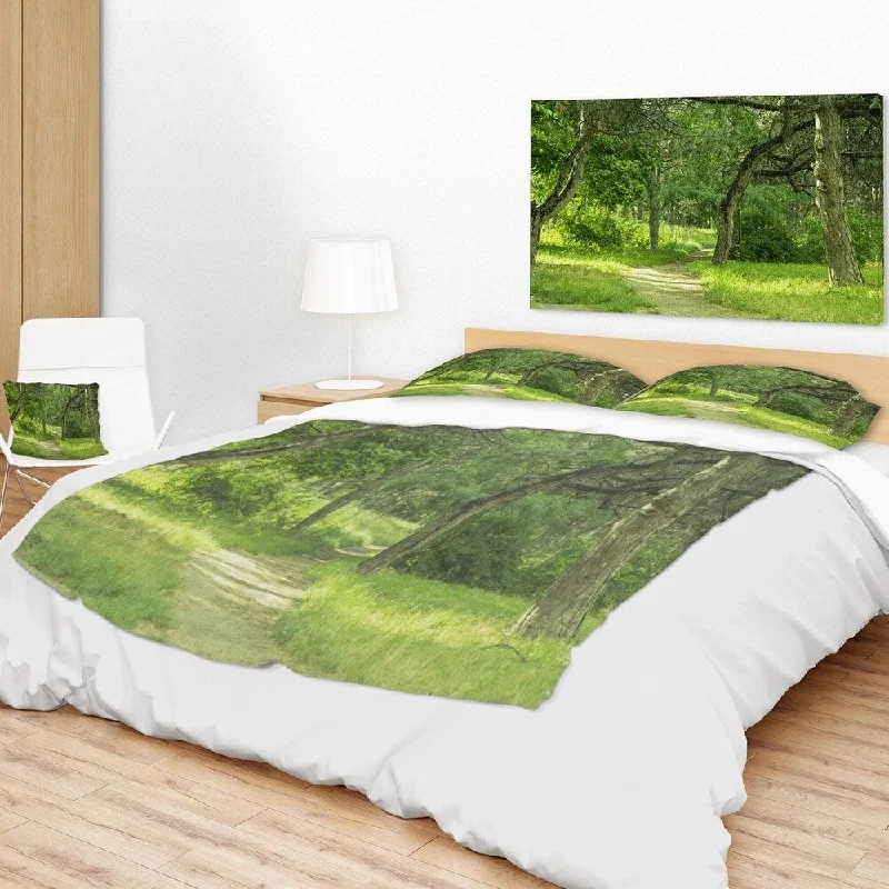Bamboo fiber blankets with natural antibacterial propertiesBamboo fiber blankets with natural antibacterial propertiesDesignart 'Green Forest Path in Early Summer' Landscape Photography Throw Blanket Bamboo fiber blankets with natural antibacterial propertiesBamboo fiber blankets with natural antibacterial propertiesDesignart 'Green Forest Path in Early Summer' Landscape Photography Throw Blanket