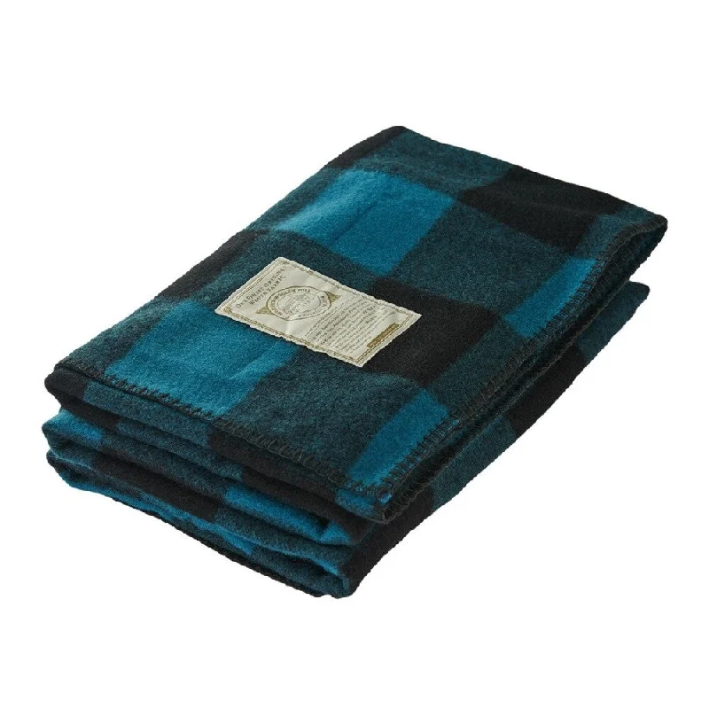 Fleece blankets for a cozy and plush textureFleece blankets for a cozy and plush textureWoolrich Rough Rider Village Blue Throw Fleece blankets for a cozy and plush textureFleece blankets for a cozy and plush textureWoolrich Rough Rider Village Blue Throw
