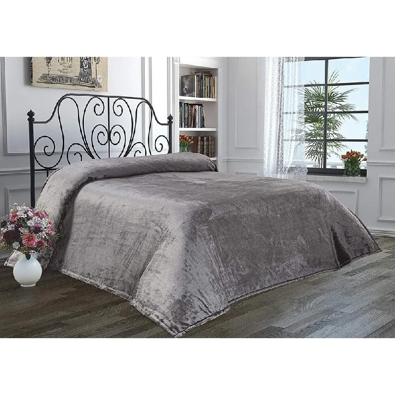 Chenille blankets with a thick and fuzzy textureChenille blankets with a thick and fuzzy textureLuxury Home Hotel Super Soft Flannel Blanket