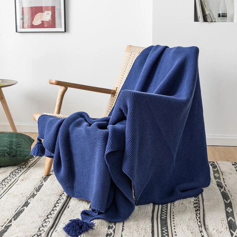 Recycled polyester blankets for an eco - conscious optionRecycled polyester blankets for an eco - conscious optionRoyal Blue Knit Throw Blanket