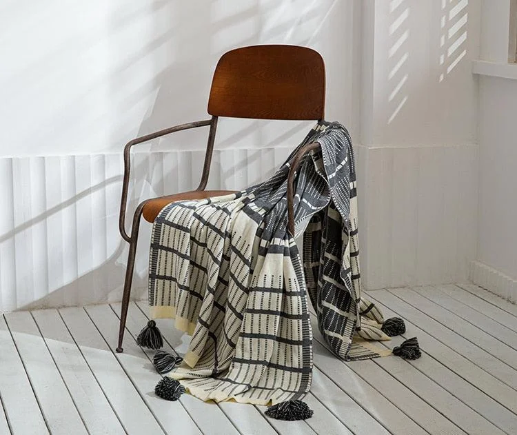 Synthetic fiber blend blankets for a budget - friendly choiceSynthetic fiber blend blankets for a budget - friendly choiceJacquard Striped Blanket & Throw
