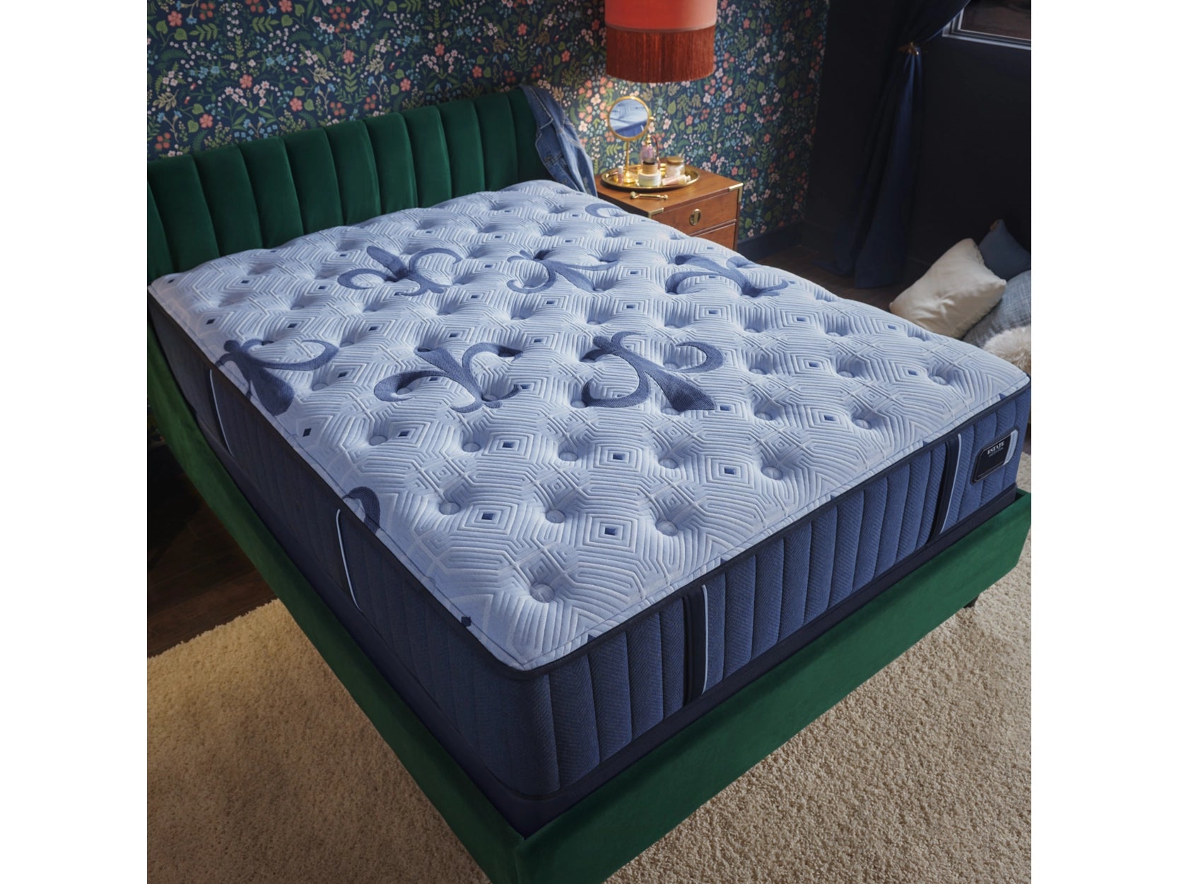 Natural latex and organic cotton blend mattressesStearns & Foster Estate Collection Firm Tight Top California King Mattress