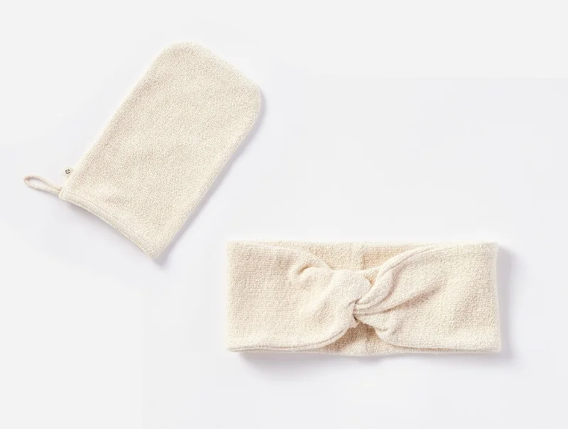 Silk Pillows for Smooth Skin and HairBare Organic Gift Set