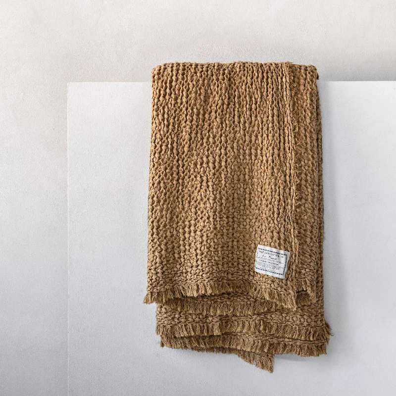 Alpaca wool blankets for a hypoallergenic and warm optionFlocca Linen Blanket - Russo