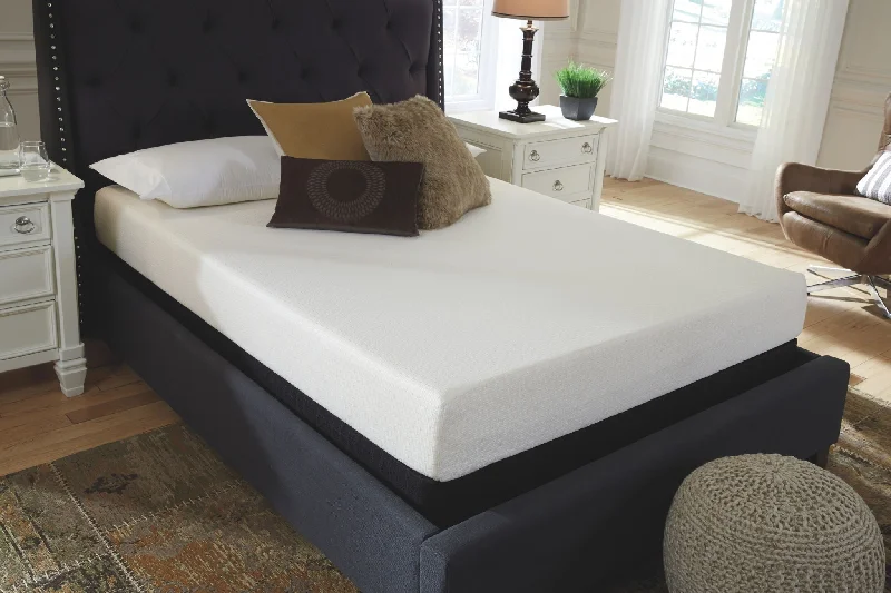 Queen - size mattresses for couples and standard bedrooms8 Inch Foam Mattress and Foundation