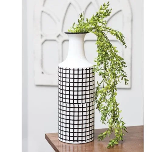 Bed skirts with a vintage - inspired patternFarmhouse Check Enamel Vase Large