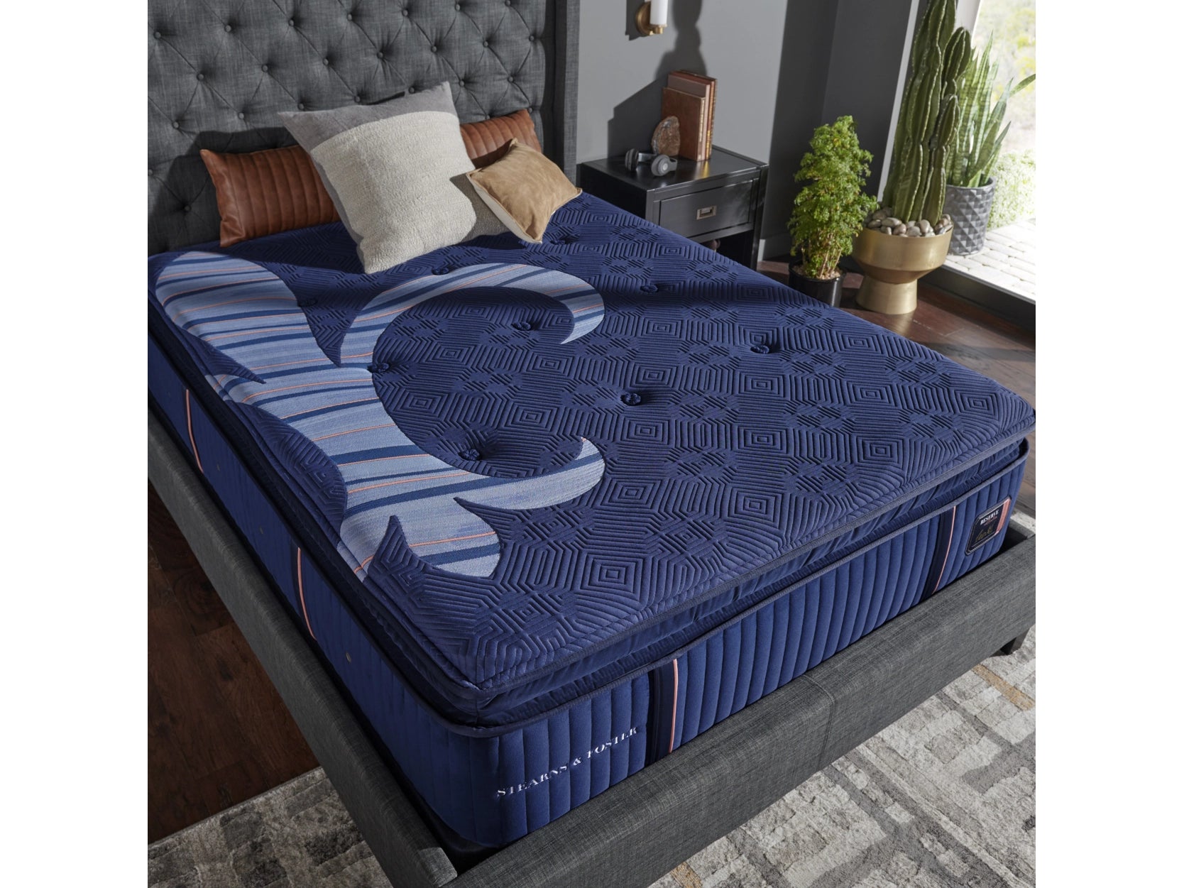 Wool - filled mattresses for natural insulation and moisture - wickingStearns & Foster Reserve Soft Pillowtop King Mattress