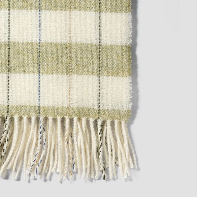 Bamboo fiber blankets with natural antibacterial propertiesApple Checked Stripe Wool Blanket