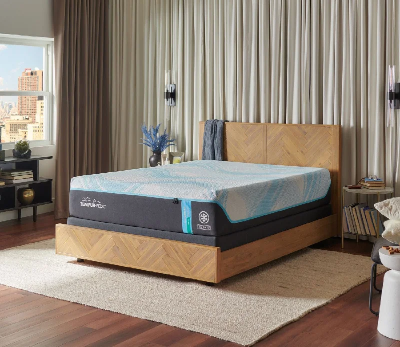 Memory foam mattresses for pressure relief and contouringTempur-LUXEbreeze 2.0 Medium Hybrid Mattress Memory foam mattresses for pressure relief and contouringTempur-LUXEbreeze 2.0 Medium Hybrid Mattress