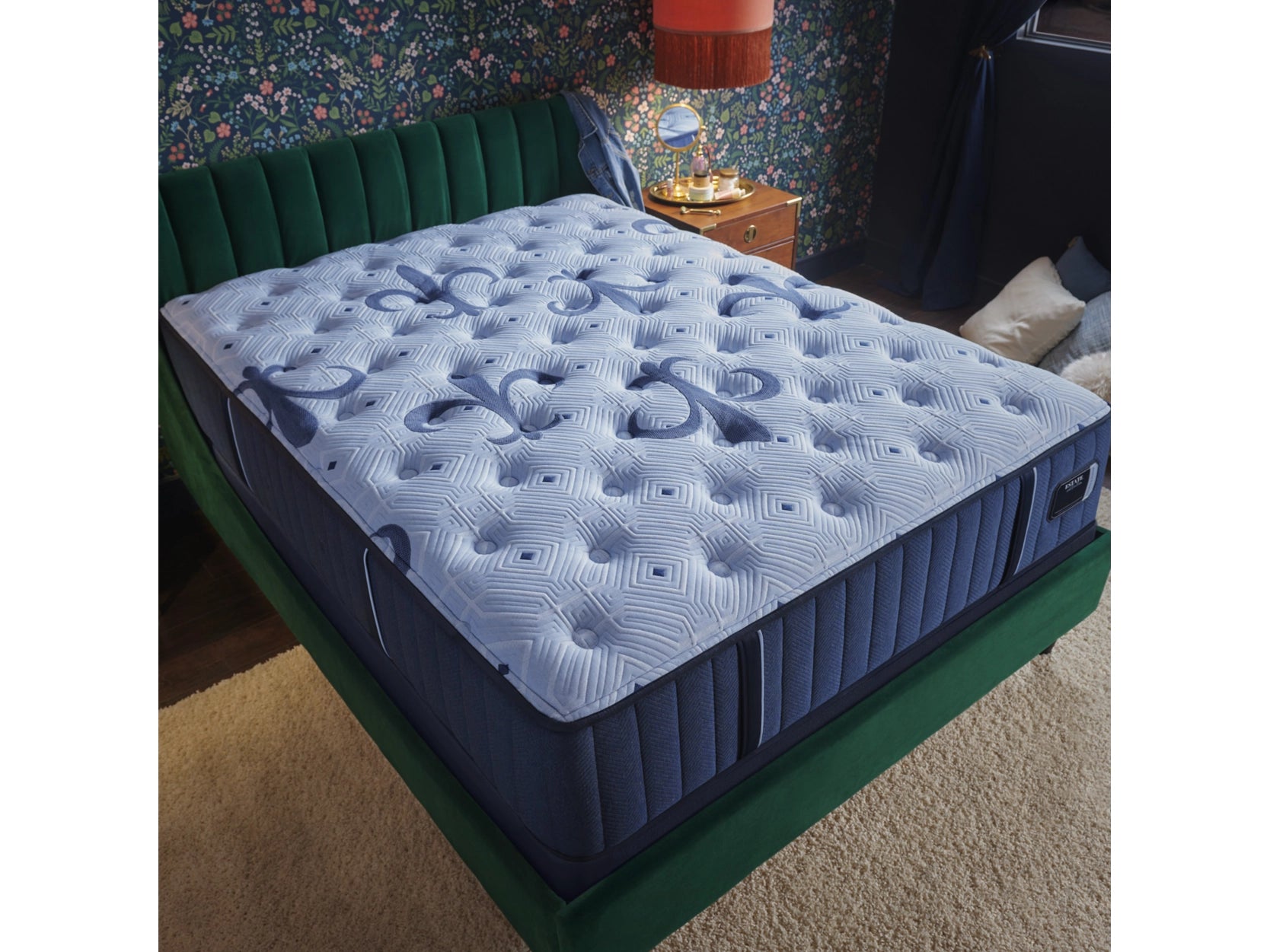 Latex mattresses with natural bounce and breathabilityStearns & Foster Estate Medium Tight Top Full Mattress