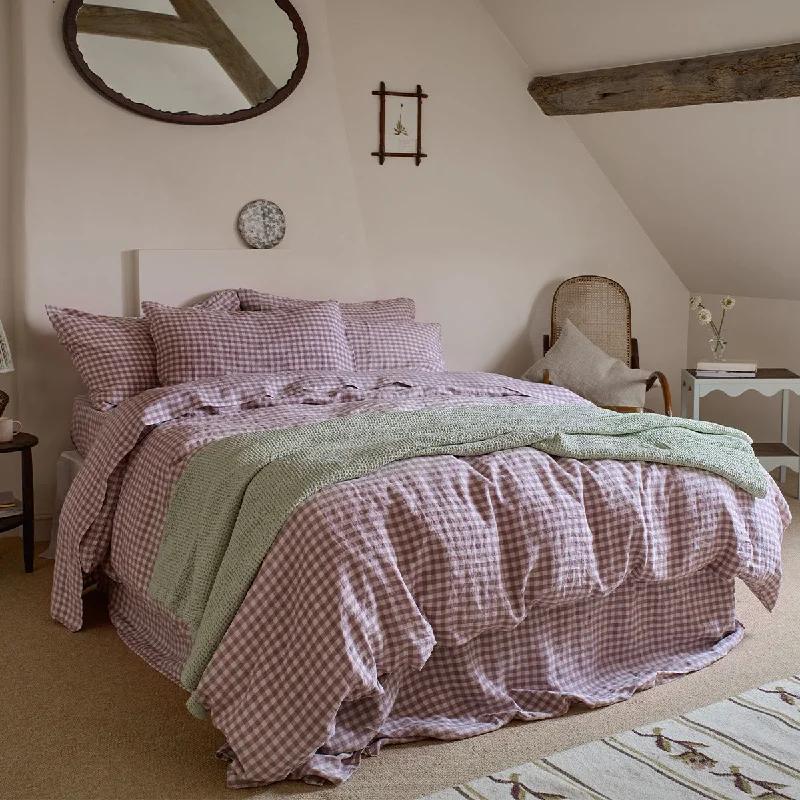 Cotton blankets for breathability and a lightweight feelSage Green Waffle Cotton Throw Cotton blankets for breathability and a lightweight feelSage Green Waffle Cotton Throw