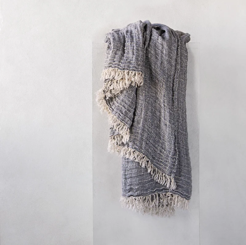 Cotton blankets for breathability and a lightweight feelCrush Linen Throw Blanket - Fonda Melange